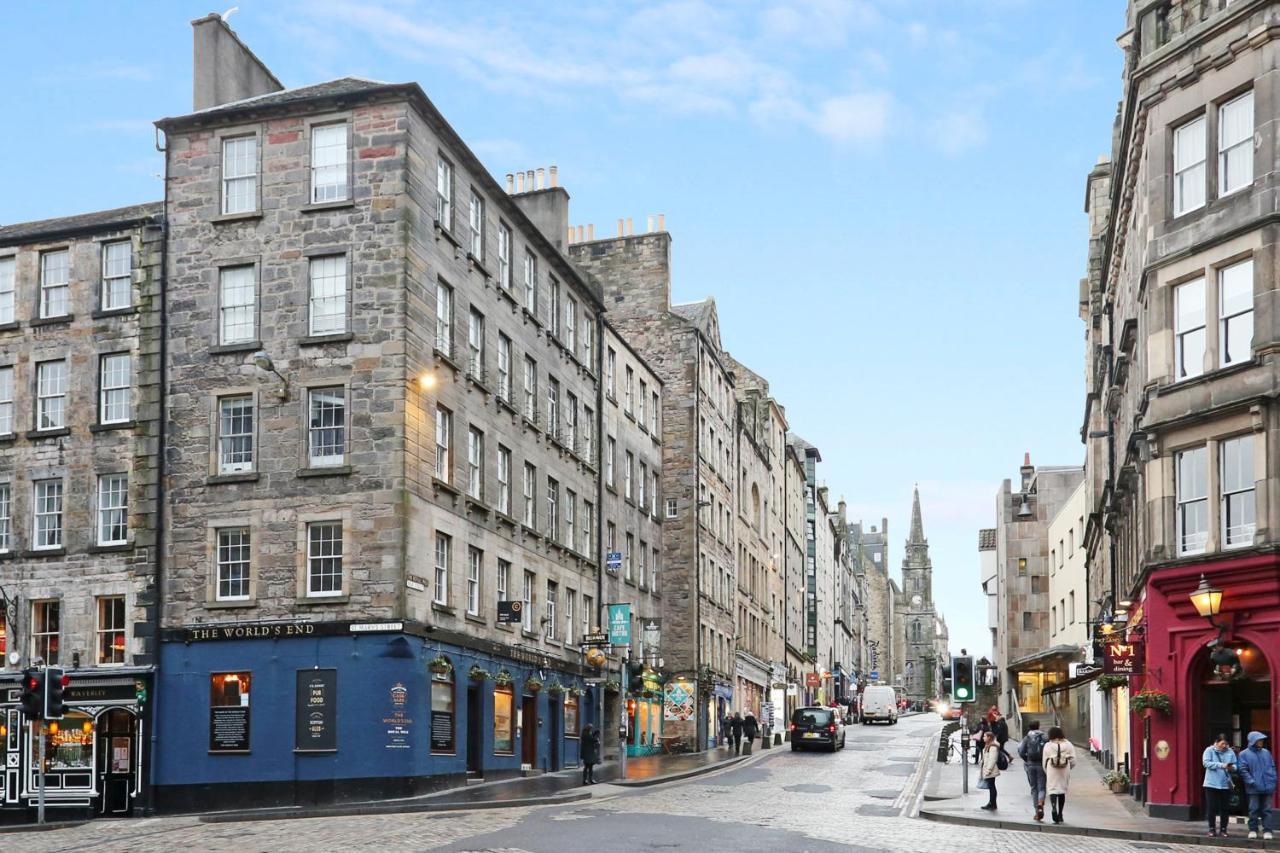 Joivy Modern And Airy Flat On The Historic Royal Mile Apartment Единбург Екстериор снимка
